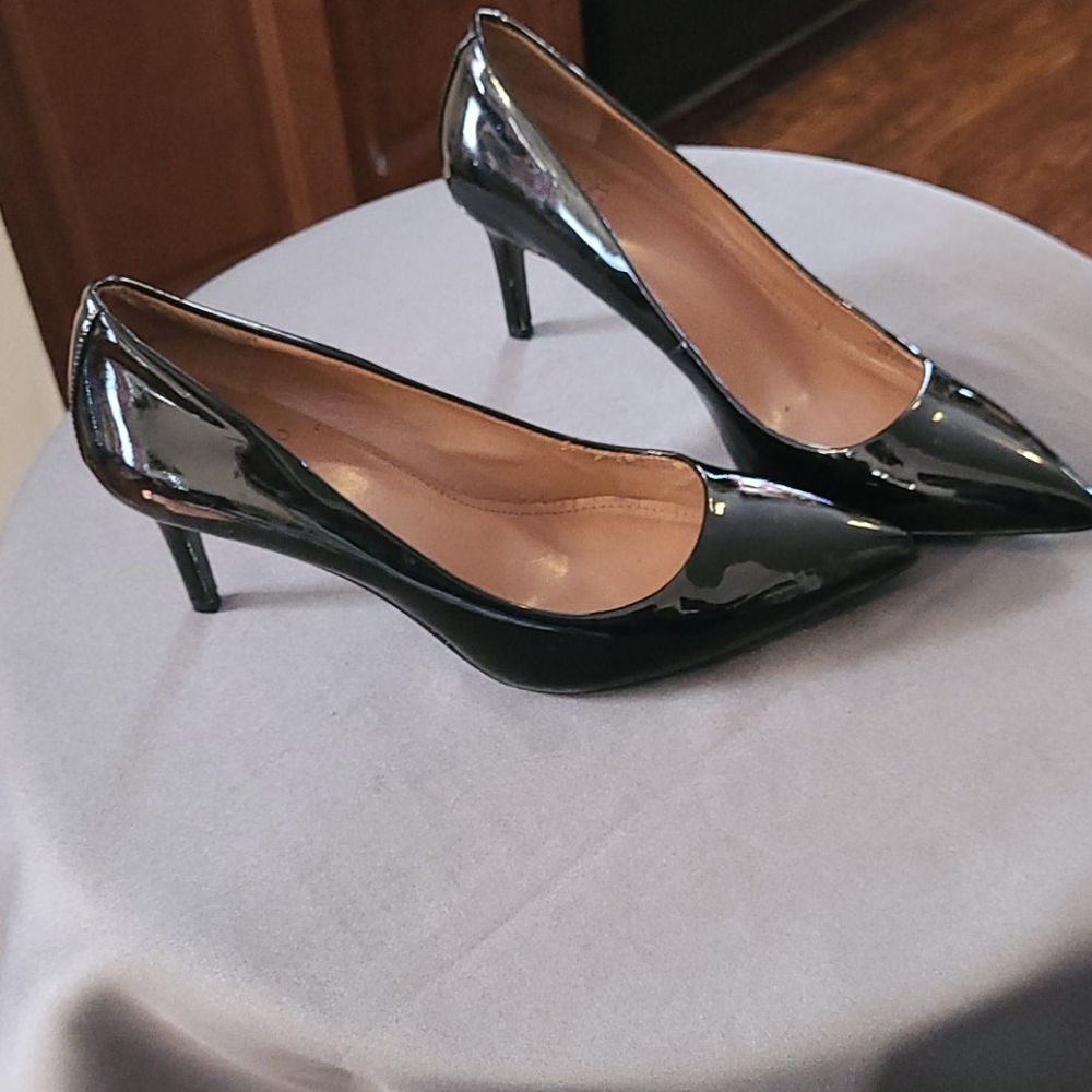 vince camuto patent leather heels